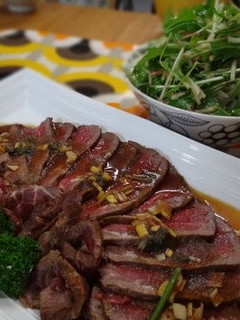 ローストビーフ・水菜とリンゴのサラダ添え-レシピのメイン写真
