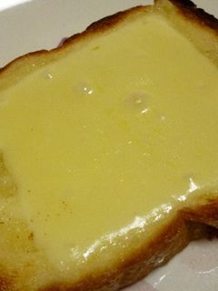 マヨチーズトースト-レシピのメイン写真