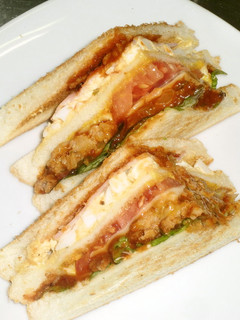 デラックスハンバーグエッグサンド-レシピのメイン写真