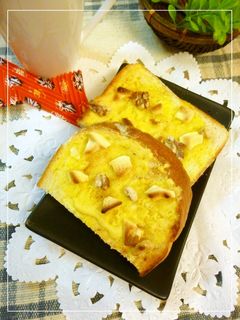 塩胡桃×白チョコのコーン風味のトースト-レシピのメイン写真