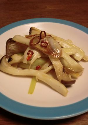 えりんぎと長ネギのニンニク炒め-レシピのメイン写真