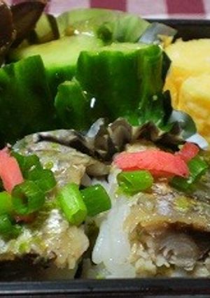 焼き秋刀魚寿司のお弁当-レシピのメイン写真