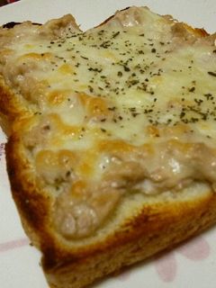 ツナマヨチーズトースト-レシピのメイン写真