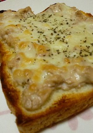 ツナマヨチーズトースト-レシピのメイン写真