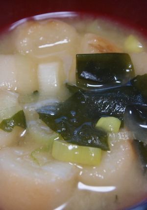 焼き麩とわかめのお味噌汁-レシピのメイン写真