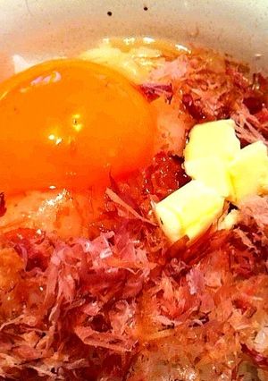 おかかとバター醤油の卵かけご飯☆-レシピのメイン写真