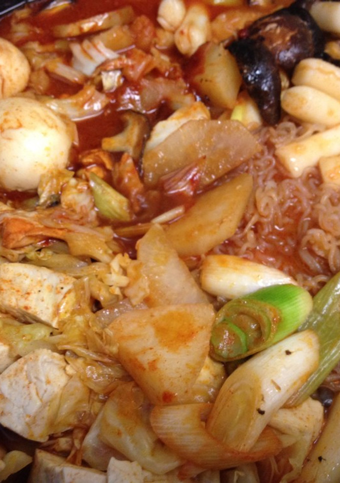 【韓国風】甘辛のとっても美味しいお鍋-レシピのメイン写真