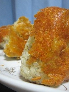 絶品!簡単すぎるチーズ焼きおにぎり。-レシピのメイン写真