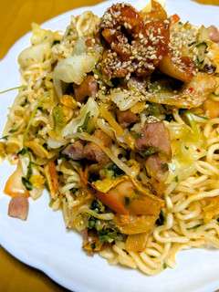 大好き塩らーめんでキムチやきそば-レシピのメイン写真