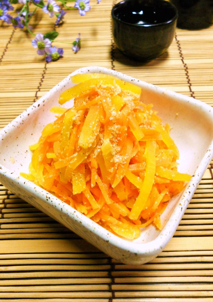 人参とたくあんの胡麻酢和え-レシピのメイン写真
