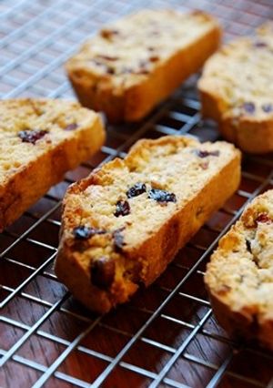 ホワイトチョコ＆クランベリービスコッティ-レシピのメイン写真
