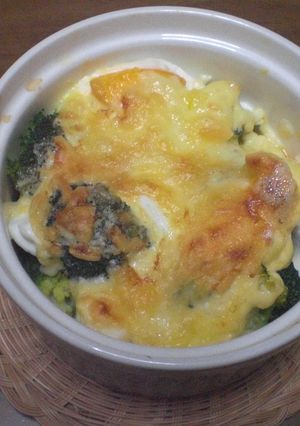 ブロッコリー＆茹で卵のマヨ＆チーズ焼き-レシピのメイン写真