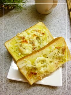 桜えび×玉葱のレモン塩トースト-レシピのメイン写真