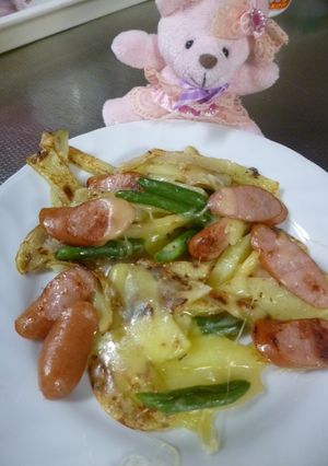 簡単！とろけるチーズのポテトウインナ炒め-レシピのメイン写真