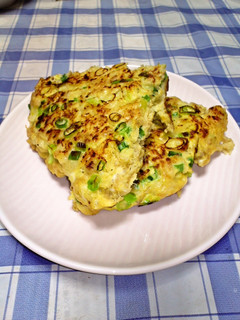 焦げ付いたって凹まない!餃子オムレツ-レシピのメイン写真