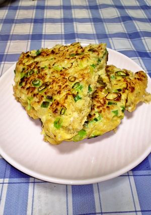 焦げ付いたって凹まない！餃子オムレツ-レシピのメイン写真
