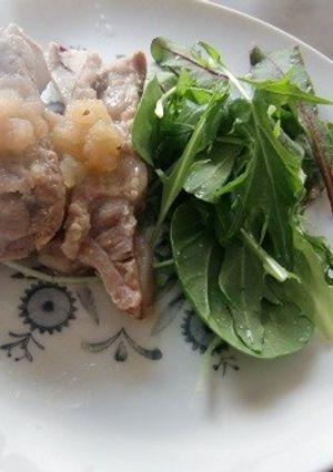リンゴも味つけに使うスペアリブの醤油煮-レシピのメイン写真