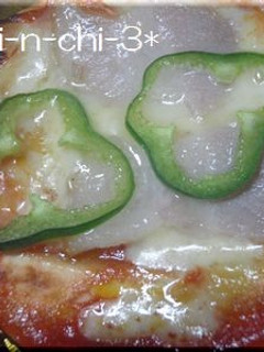 簡単☆おつまみ&おやつに!餃子の皮ピザ-レシピのメイン写真