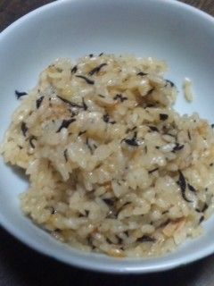 ツナ缶☆乾燥ひじき☆和風おこわ-レシピのメイン写真