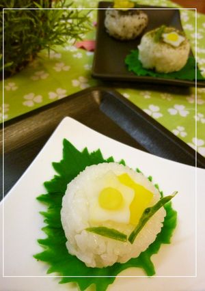 なんちゃって和菓子　～水仙おにぎり-レシピのメイン写真