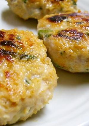 胸肉で！塩麹チキンバーグ-レシピのメイン写真