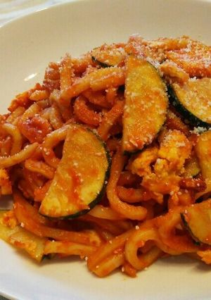 簡単!チーズたっぷりケチャ卵洋風うどん-レシピのメイン写真