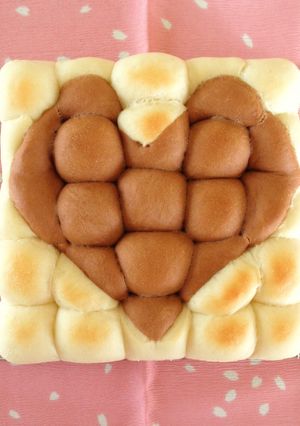 バレンタインに♡黒白ハートのちぎりパン-レシピのメイン写真