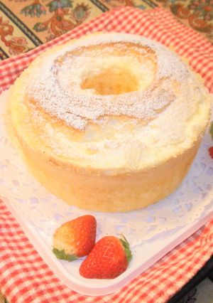 ノンオイル☆ふんわり♪白いシフォンケーキ-レシピのメイン写真