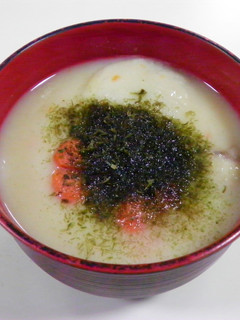 京・讃折衷!我が家の白みそ餡餅雑煮-レシピのメイン写真