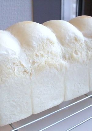 パウンド型で♪耳もやわらかハイジの白パン-レシピのメイン写真