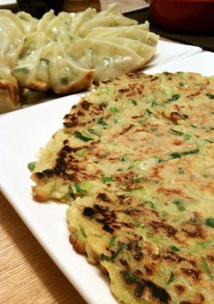 ☆リメイク☆餃子のタネで作っちゃうチヂミ-レシピのメイン写真