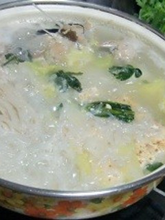 春菊・エノキ・白菜入りのあんこう鍋-レシピのメイン写真