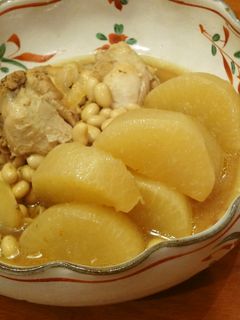 鳥手羽と大豆・大根煮込み-レシピのメイン写真
