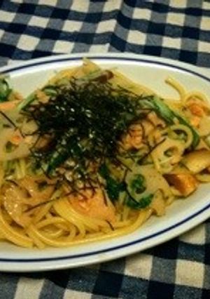 泥蓮根と椎茸とシャケのお醤油パスタ-レシピのメイン写真