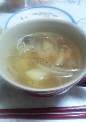 朝食にぴったり～やさしいコンソメスープ-レシピのメイン写真