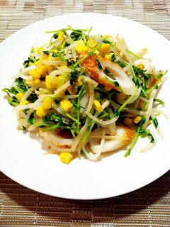 節約レシピ♬豆苗ともやしと竹輪の炒め物-レシピのメイン写真
