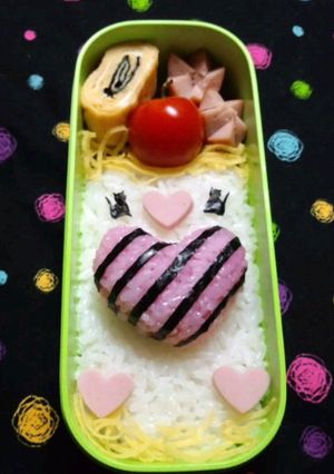 バレンタインのお弁当に☆しましまなハート-レシピのメイン写真