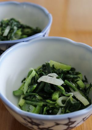 塩麹ｄｅ春菊と長ねぎの炒め物-レシピのメイン写真