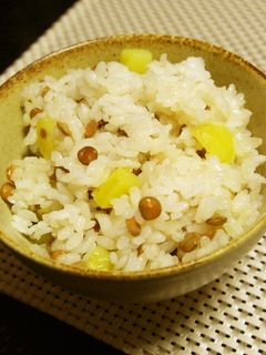 レンズ豆とじゃがいもの炊き込みごはん-レシピのメイン写真