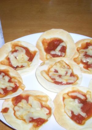 ★超簡単★餃子ピザ-レシピのメイン写真