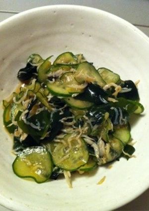 キュウリとシラスワカメの酢の物-レシピのメイン写真