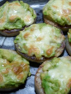 れんこんのアボカドチーズ焼き♪-レシピのメイン写真