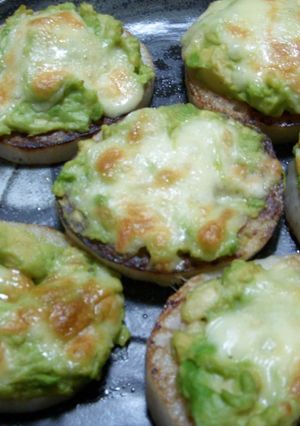 れんこんのアボカドチーズ焼き♪-レシピのメイン写真