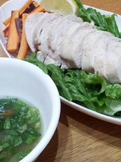 一気に二品!圧力鍋で蒸し鶏と野菜のスープ-レシピのメイン写真