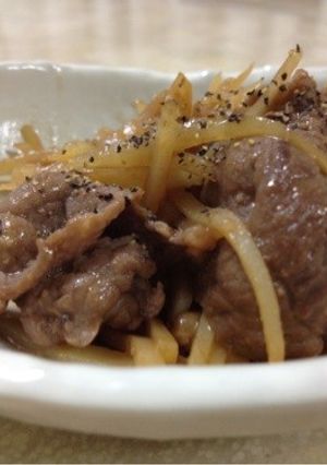 じゃがいも牛肉☆塩麹で炒めて♪-レシピのメイン写真