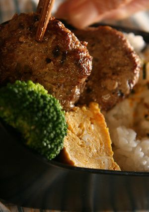 ハンバーグお弁当用「冷めても美味しいよ」-レシピのメイン写真