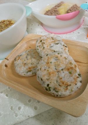 離乳食・つかみ食べ☆里芋のお焼き-レシピのメイン写真