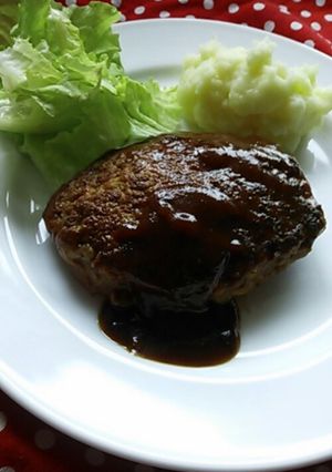 余った食パンで!?ふわふわ簡単ハンバーグ-レシピのメイン写真