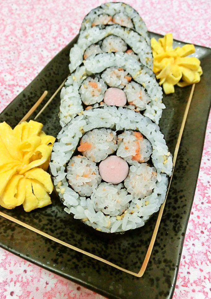 飾り寿司♪お花の巻き寿司✿-レシピのメイン写真