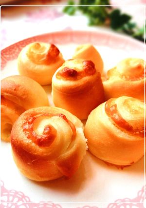 ひとくち✿くるくるマヨチーズパン♡-レシピのメイン写真